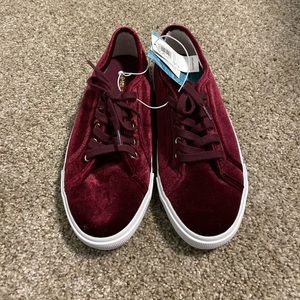 Old Navy Velvet Sneakers
